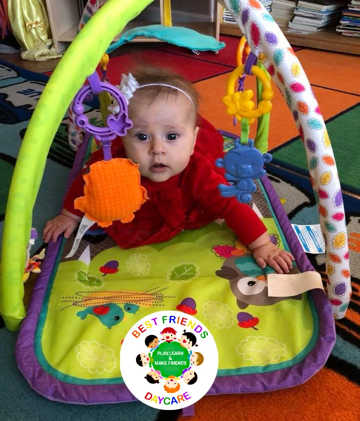 Affordable Newborn baby daycare services in Novato and San Rafael , CA - Best Friends Daycare Novato offers child care services, In-Home family style small children groups, play and learn method, 4 meals a day in a loving and caring environment